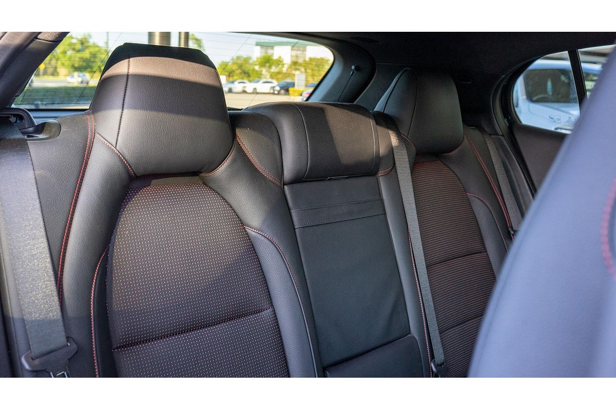 2017 Mercedes-Benz GLA-Class GLA250 X156