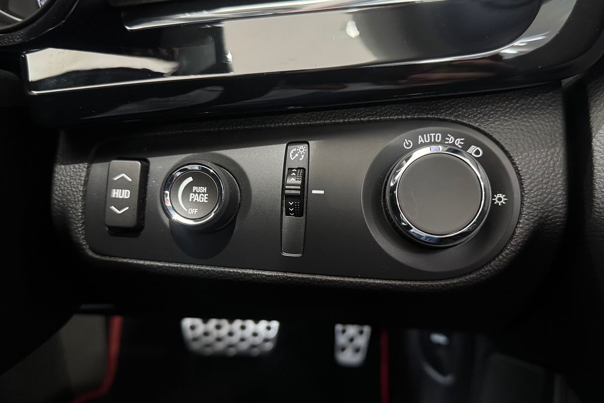 2017 Holden Commodore SS-V REDLINE VF II