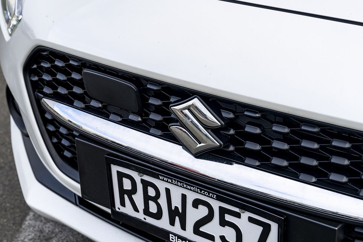 2023 Suzuki Swift Glx Hybrid 1.2Ph