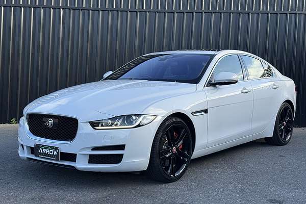 2015 Jaguar XE 20t Prestige X760