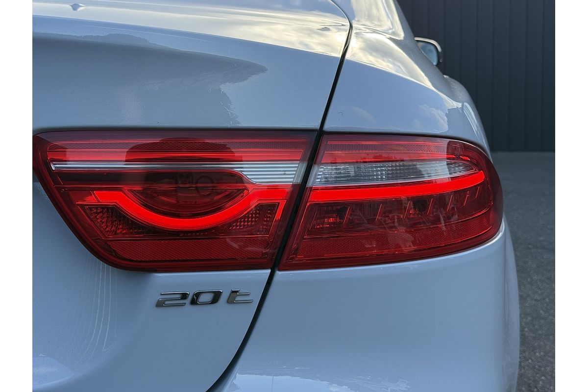 2015 Jaguar XE 20t Prestige X760