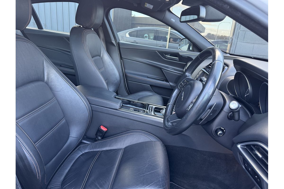 2015 Jaguar XE 20t Prestige X760