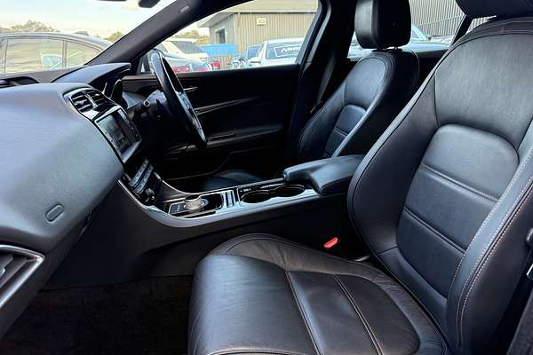 2015 Jaguar XE 20t Prestige X760