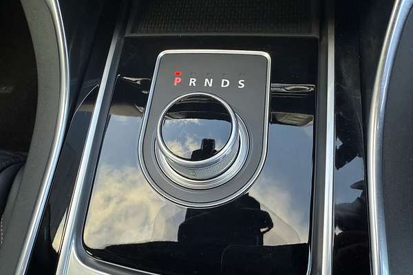 2015 Jaguar XE 20t Prestige X760
