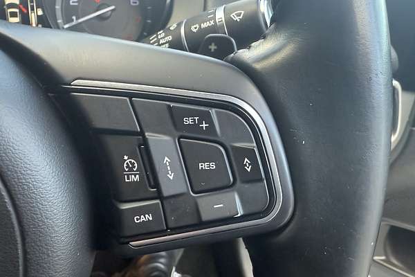2015 Jaguar XE 20t Prestige X760
