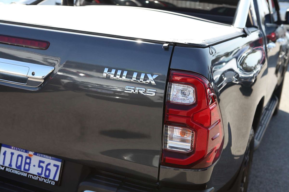 2020 Toyota Hilux SR5 GUN126R 4X4
