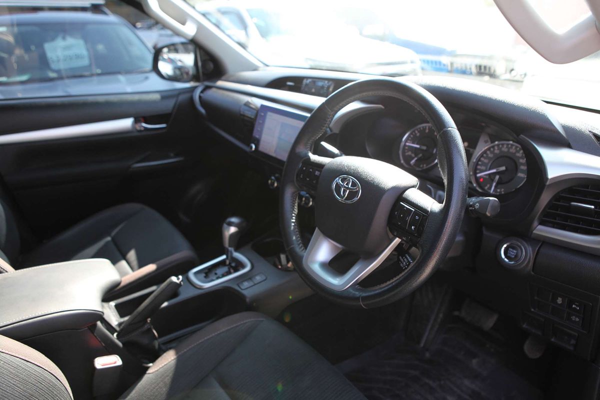 2020 Toyota Hilux SR5 GUN126R 4X4