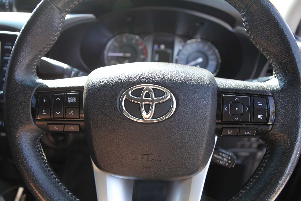 2020 Toyota Hilux SR5 GUN126R 4X4