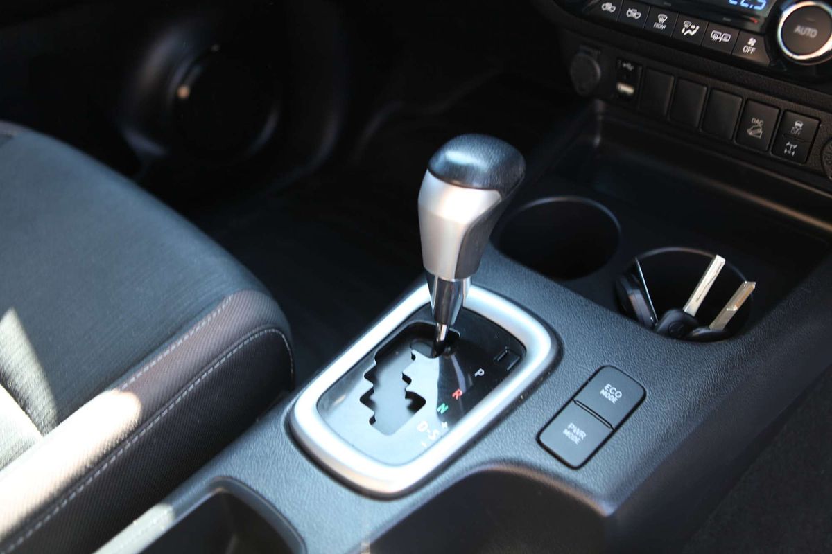 2020 Toyota Hilux SR5 GUN126R 4X4