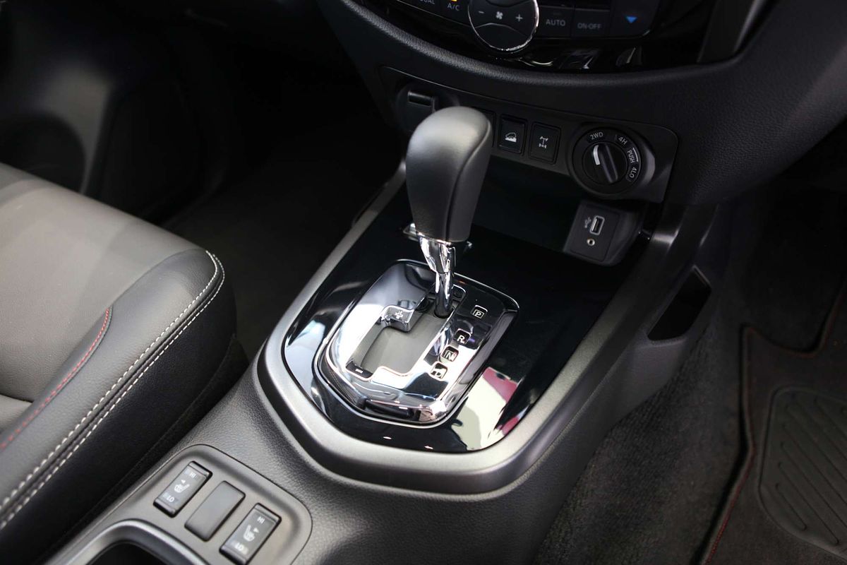 2025 Nissan Navara PRO-4X D23 4X4