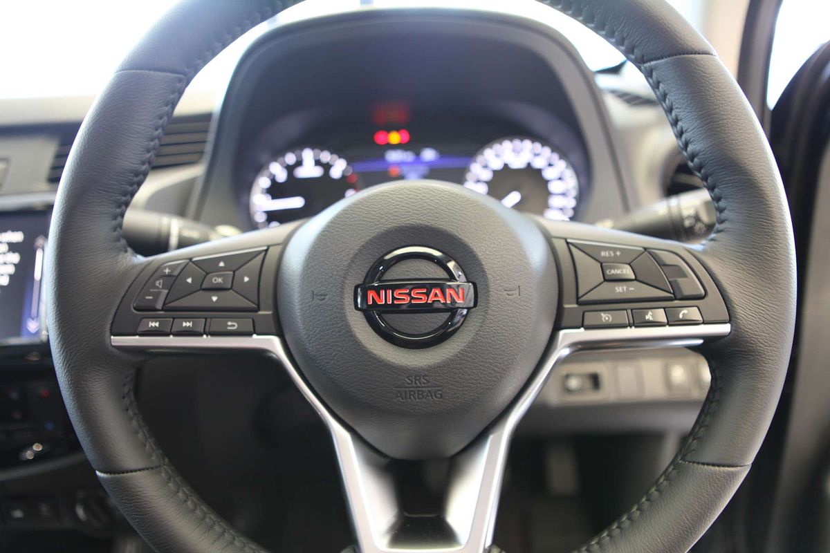 2025 Nissan Navara PRO-4X D23 4X4