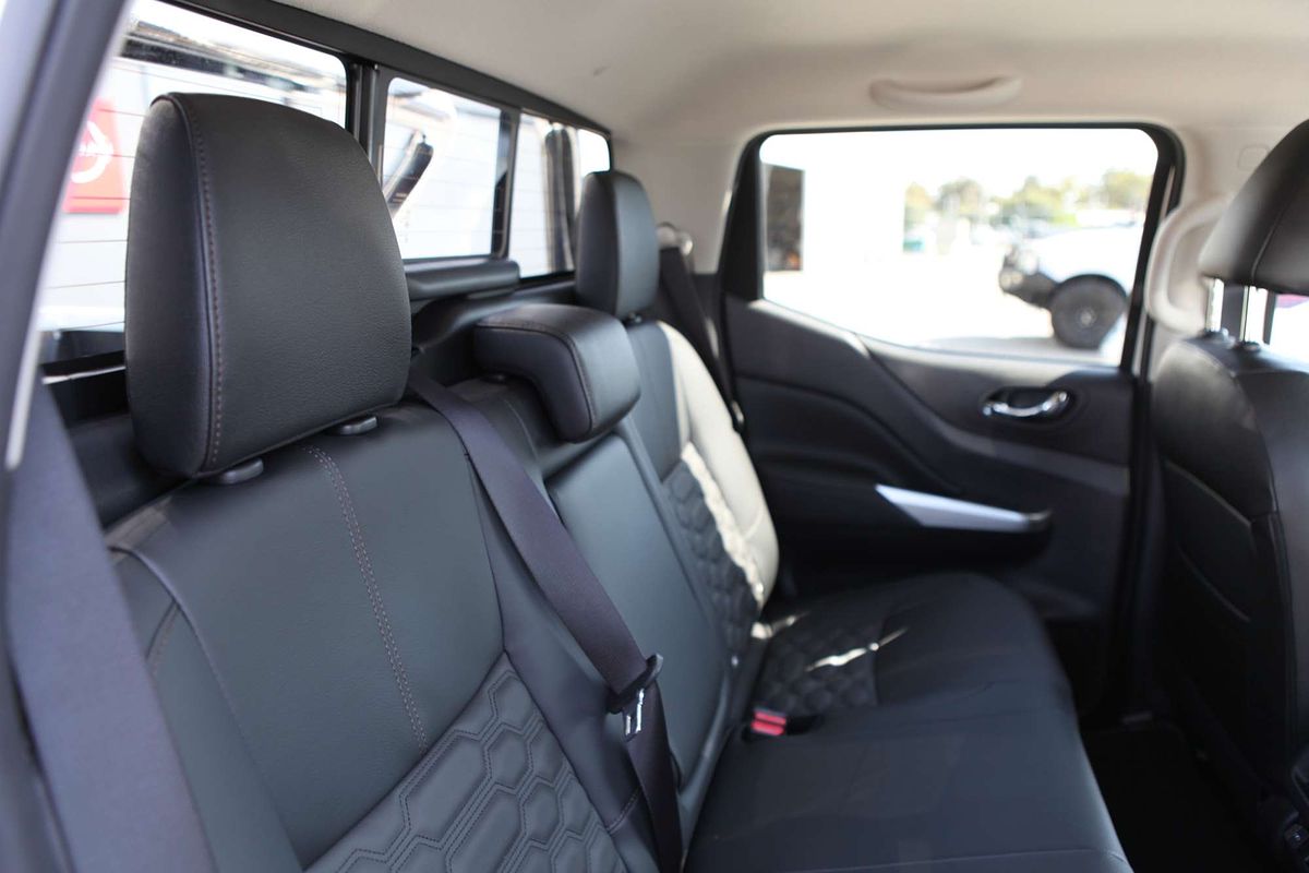 2025 Nissan Navara ST-X D23 4X4