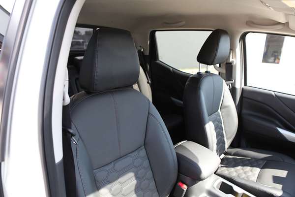 2025 Nissan Navara ST-X D23 4X4