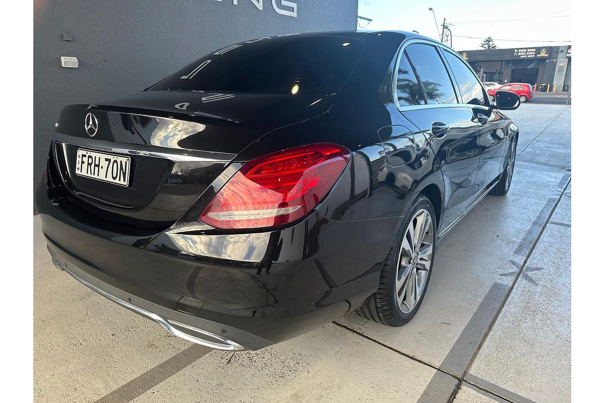 2017 Mercedes-Benz C-Class C200 W205