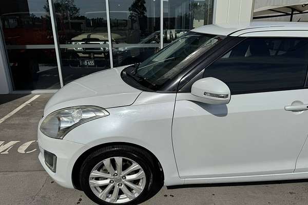 2014 Suzuki Swift GL Navigator FZ