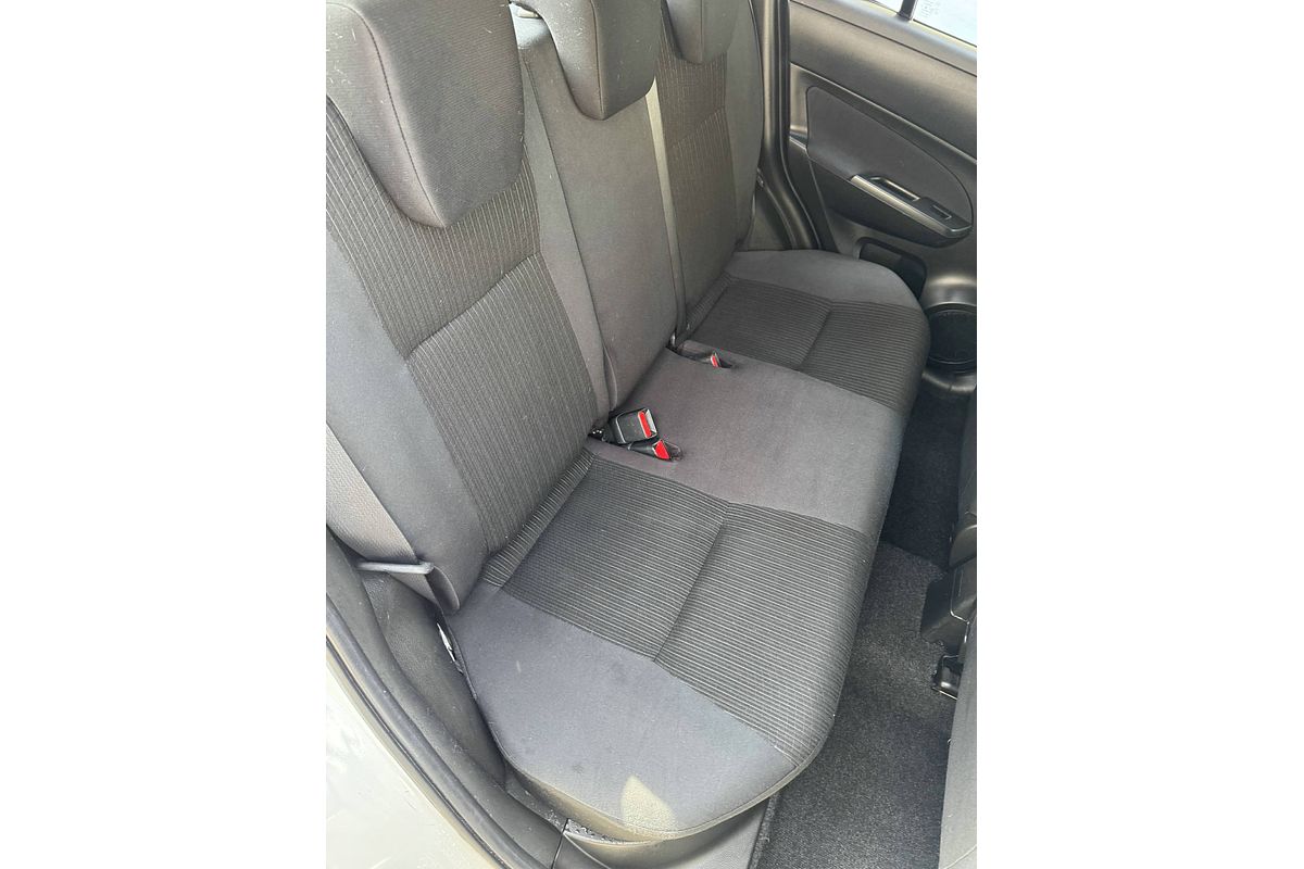 2014 Suzuki Swift GL Navigator FZ