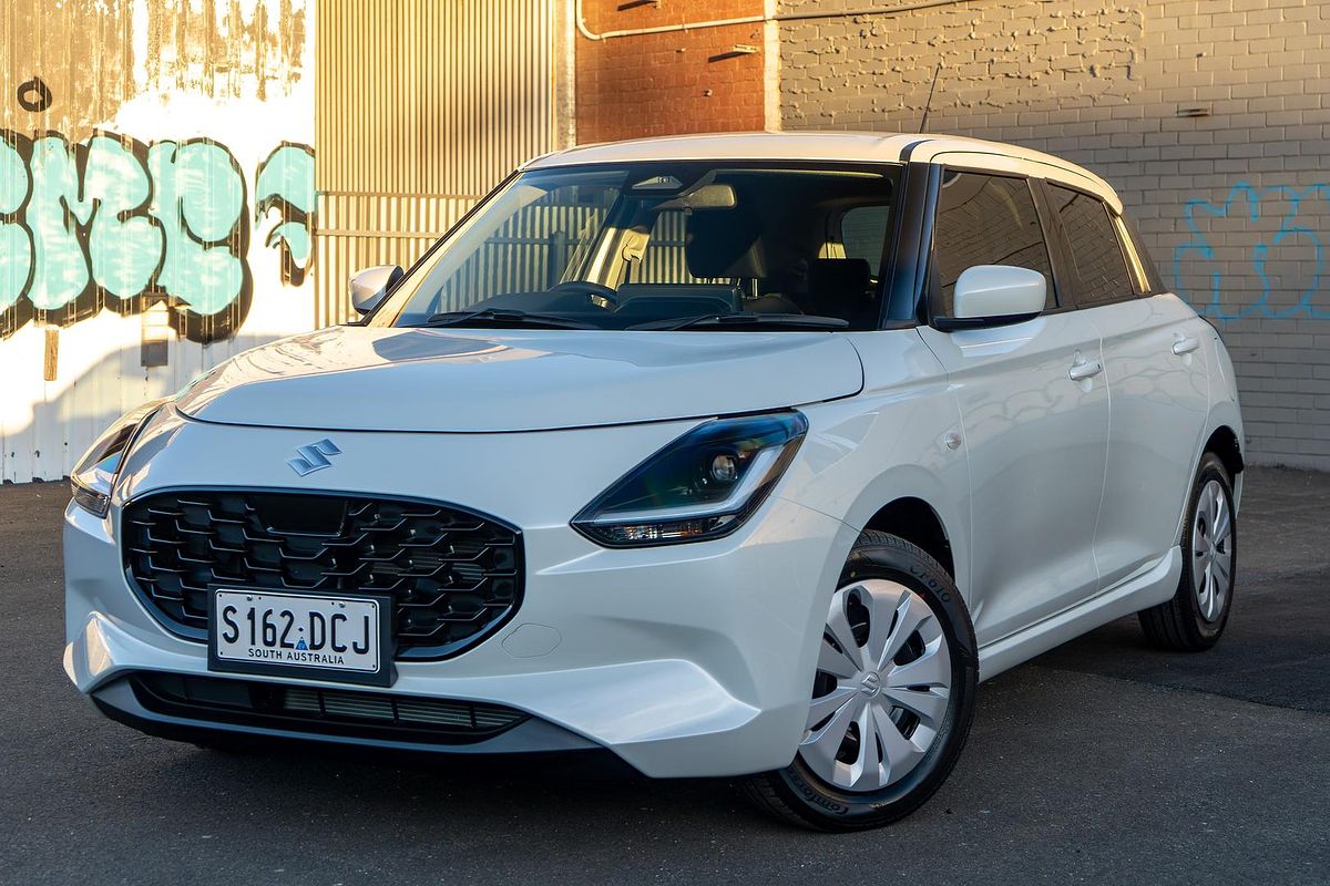 2024 Suzuki Swift Hybrid UZ