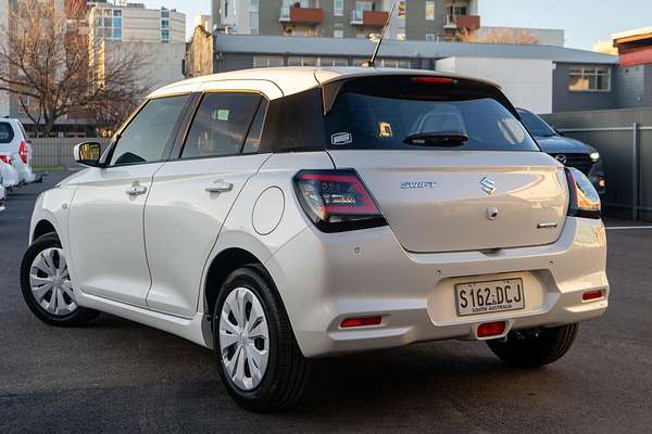 2024 Suzuki Swift Hybrid UZ
