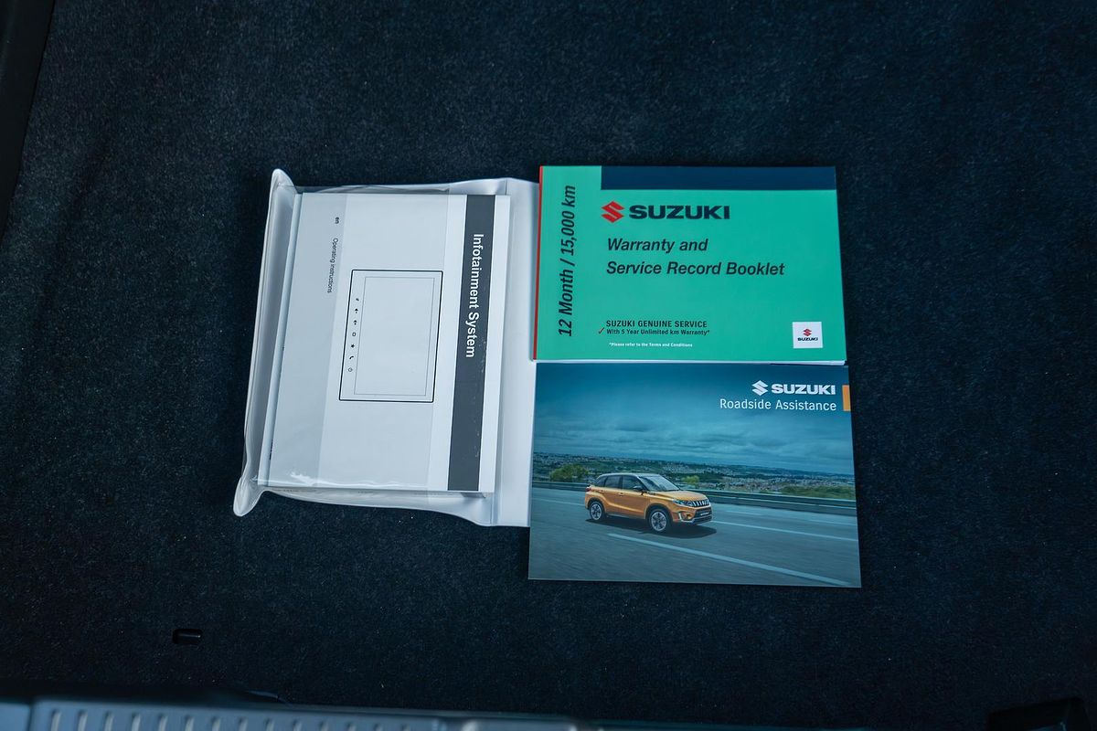 2024 Suzuki Swift Hybrid UZ