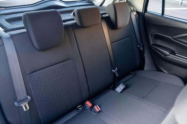 2024 Suzuki Swift Hybrid UZ