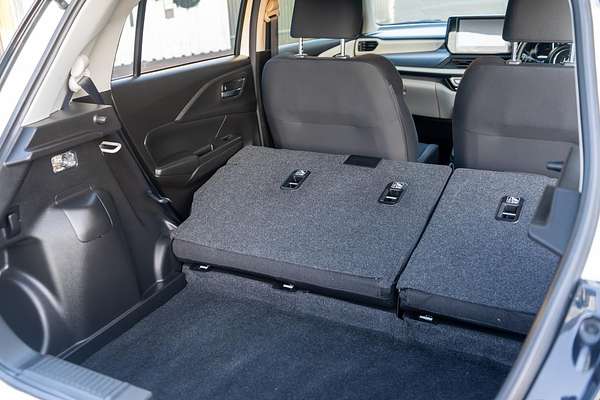 2024 Suzuki Swift Hybrid UZ