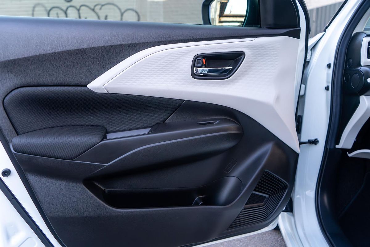 2024 Suzuki Swift Hybrid UZ