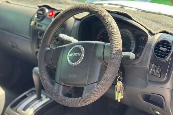 2012 Isuzu D-MAX SX  4X4