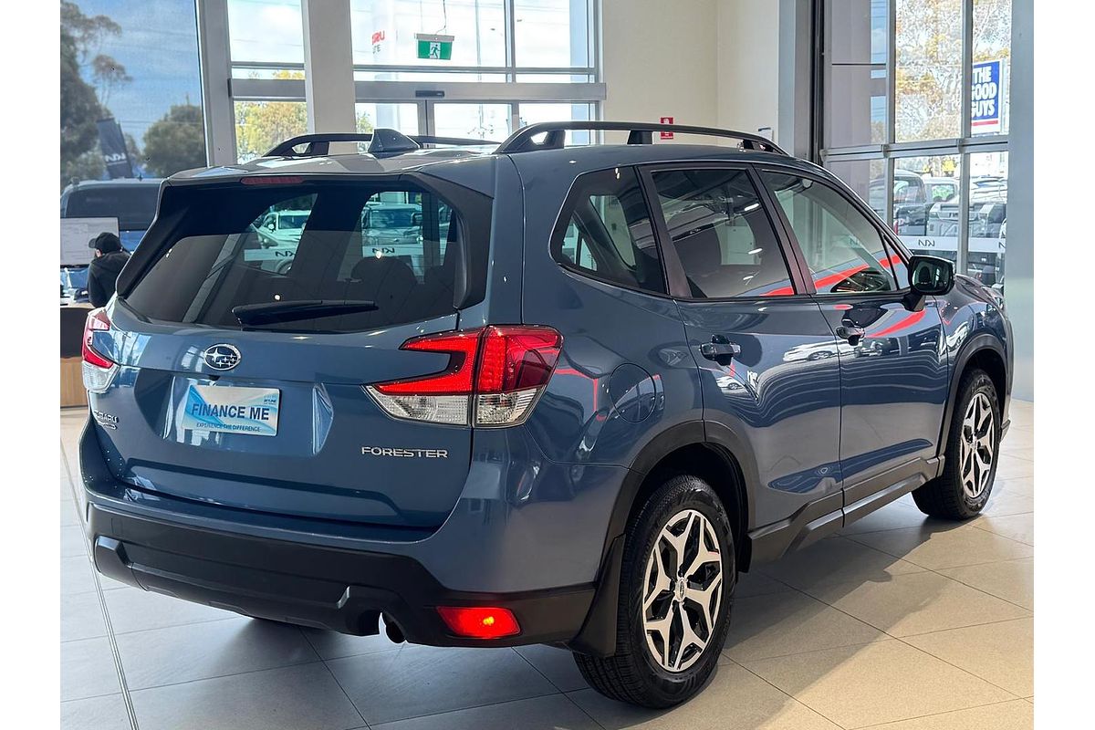 2023 Subaru Forester 2.5i 50 Years Edition S5