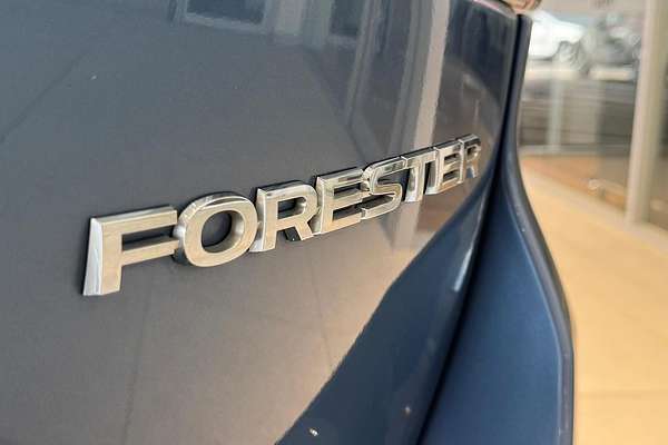 2023 Subaru Forester 2.5i 50 Years Edition S5