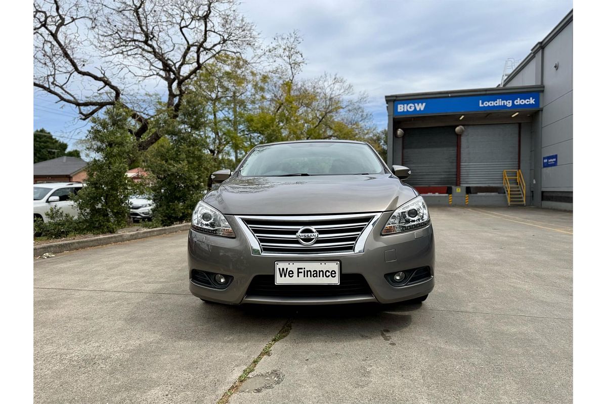 2013 Nissan Pulsar Ti B17