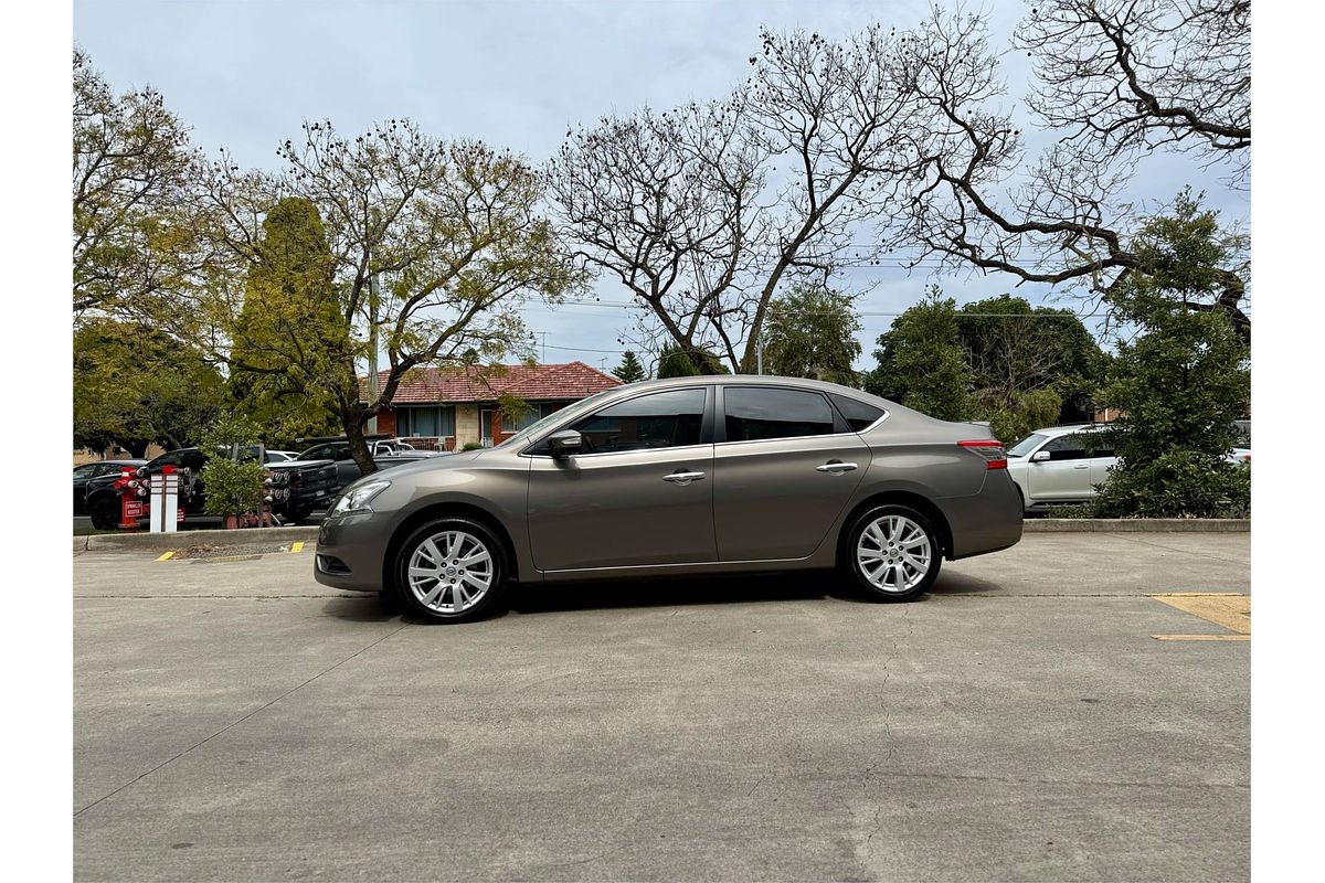 2013 Nissan Pulsar Ti B17
