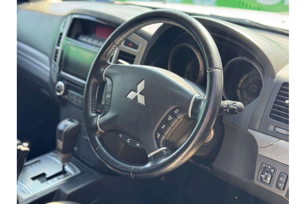 2017 Mitsubishi Pajero GLX NX