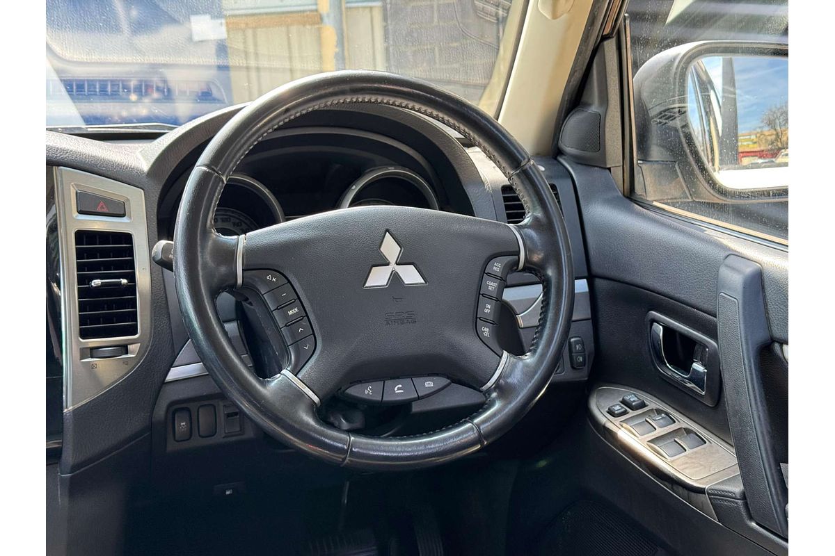 2017 Mitsubishi Pajero GLX NX