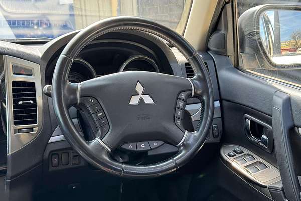 2017 Mitsubishi Pajero GLX NX