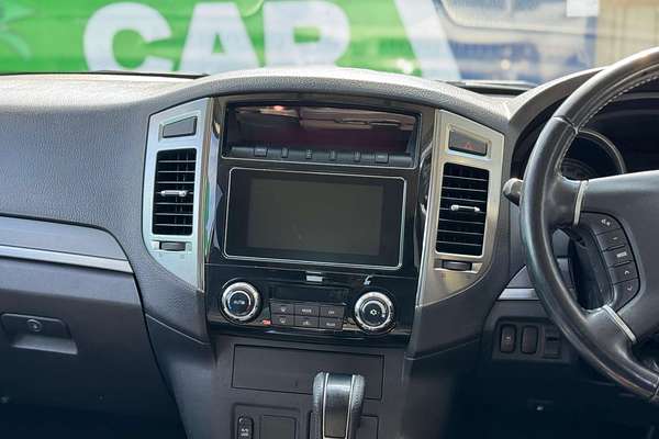 2017 Mitsubishi Pajero GLX NX