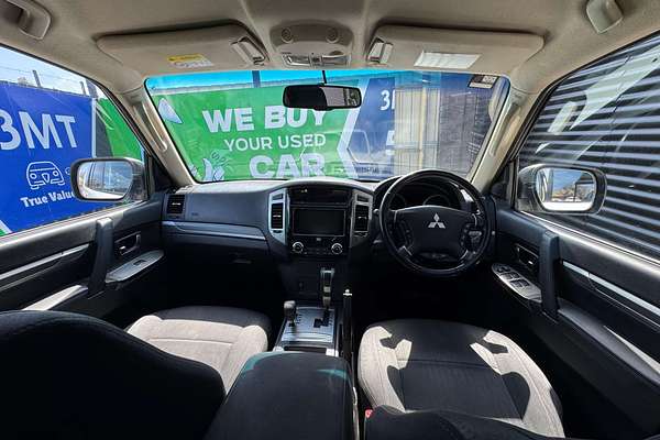 2017 Mitsubishi Pajero GLX NX