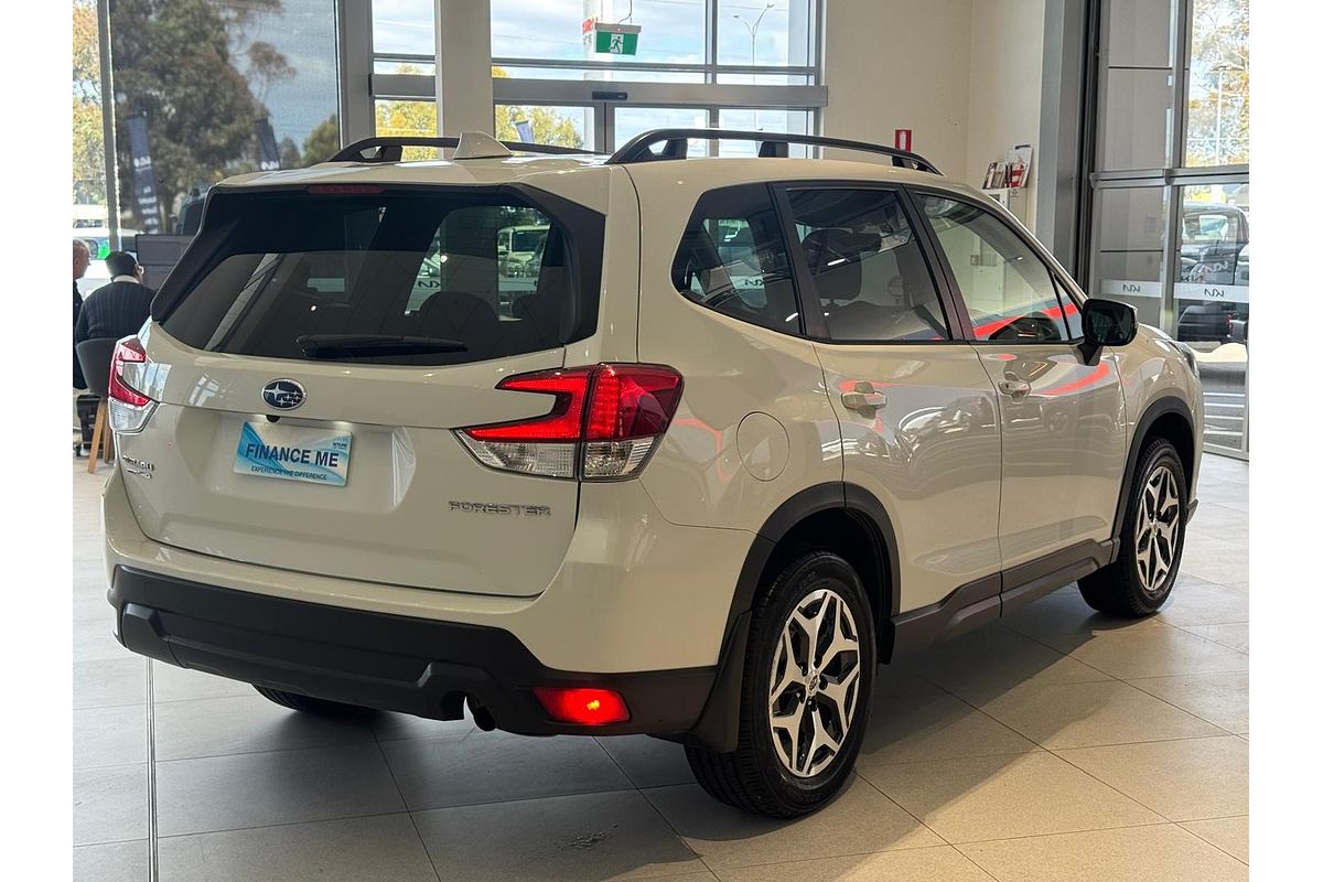 2023 Subaru Forester 2.5i 50 Years Edition S5