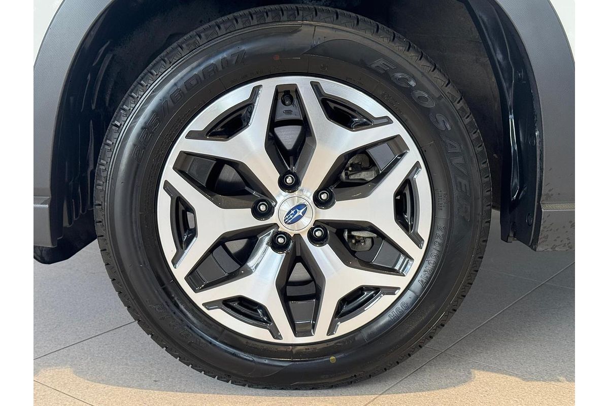 2023 Subaru Forester 2.5i 50 Years Edition S5