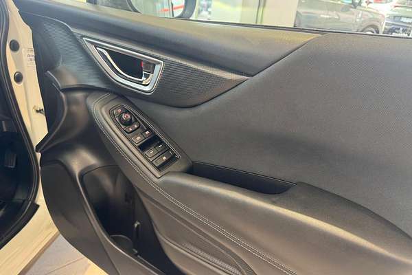 2023 Subaru Forester 2.5i 50 Years Edition S5