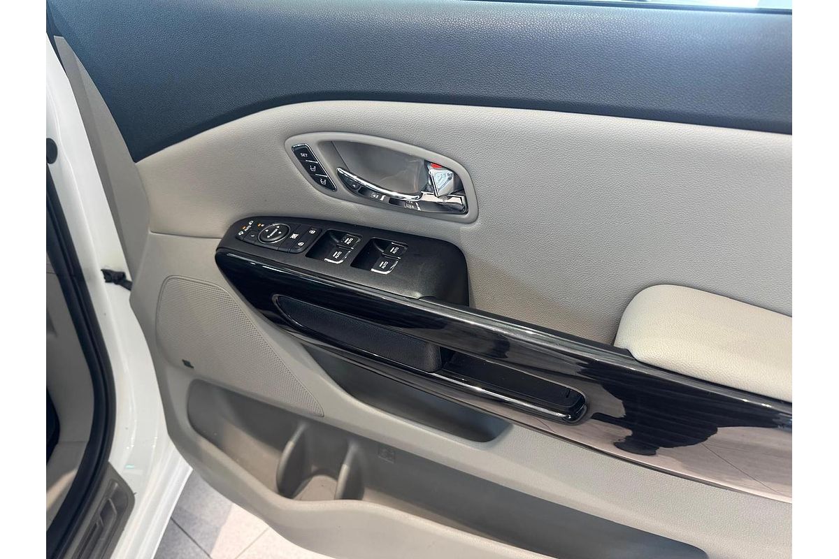 2019 Kia Carnival Platinum YP