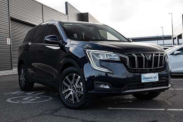 2025 Mahindra XUV700 AX7L