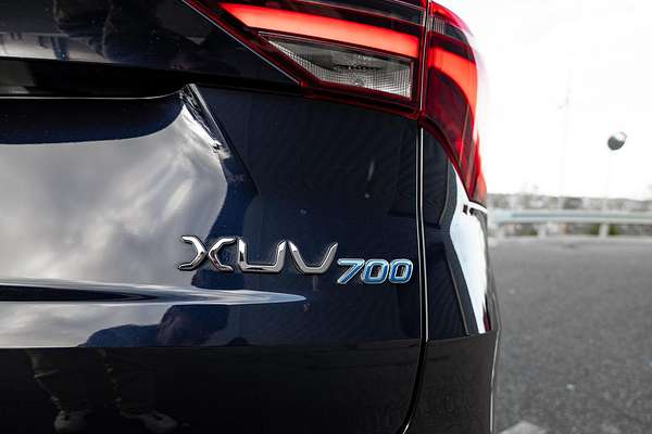 2025 Mahindra XUV700 AX7L