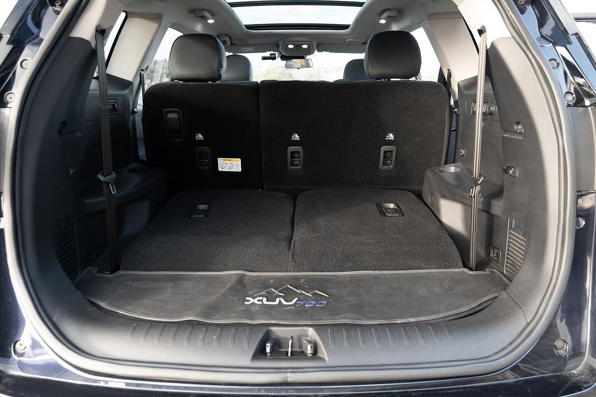 2025 Mahindra XUV700 AX7L