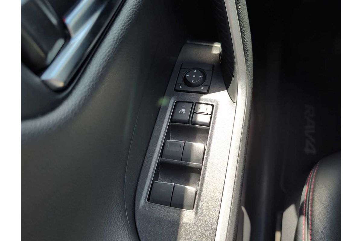 2024 Toyota RAV4 XSE