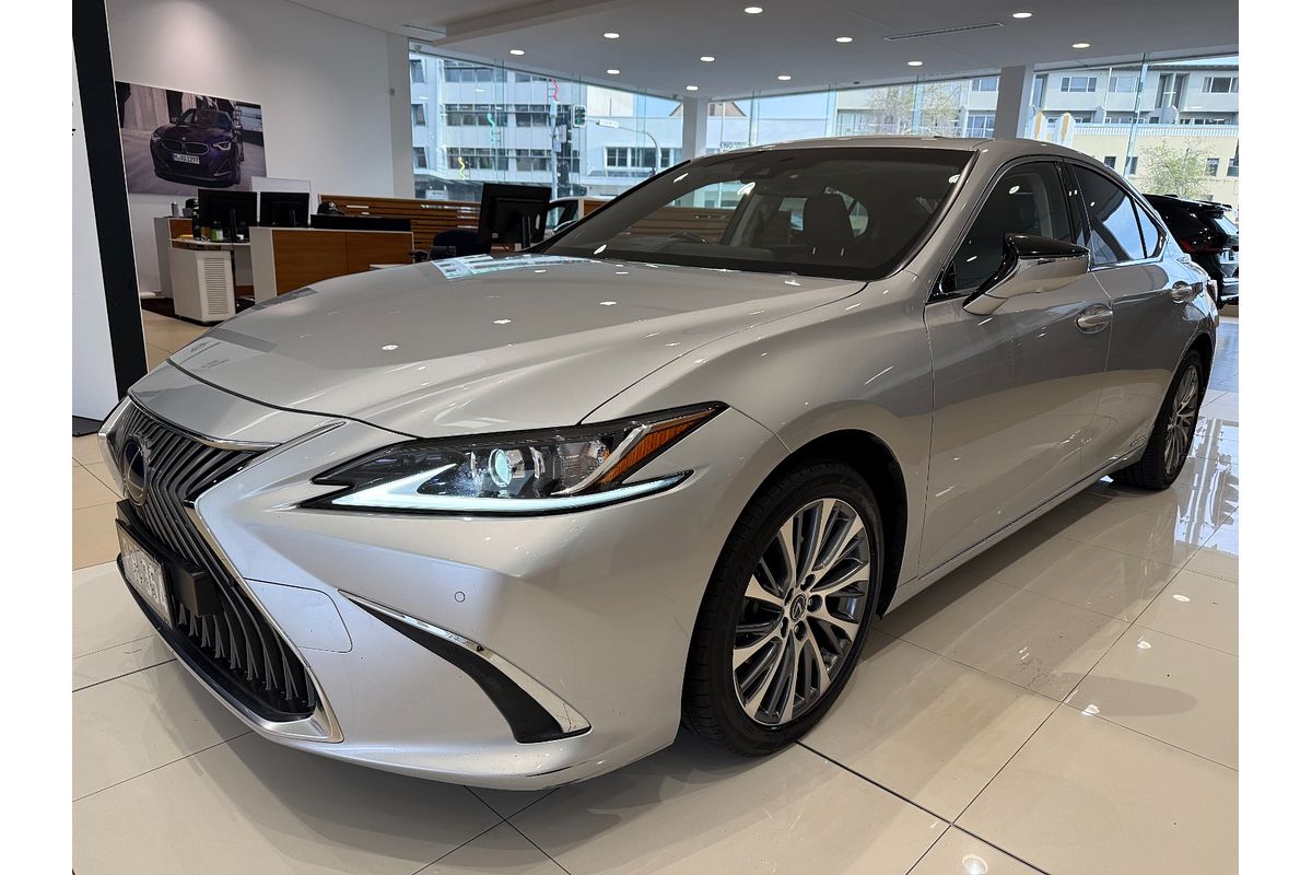 2019 Lexus ES ES300h Sports Luxury AXZH10R