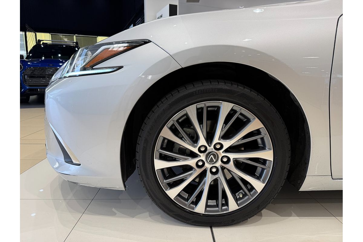 2019 Lexus ES ES300h Sports Luxury AXZH10R