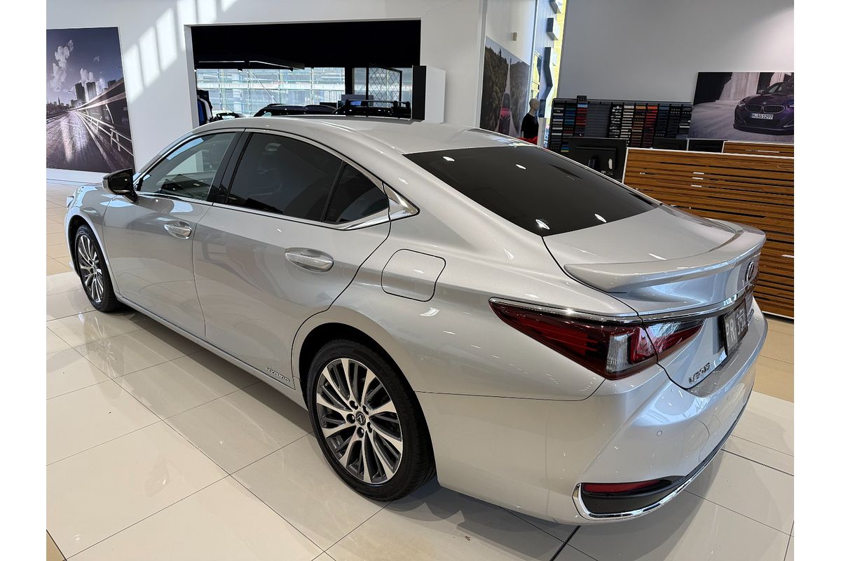 2019 Lexus ES ES300h Sports Luxury AXZH10R