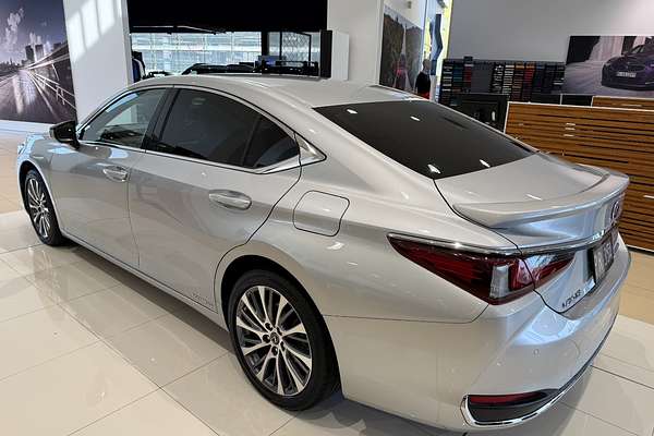 2019 Lexus ES ES300h Sports Luxury AXZH10R