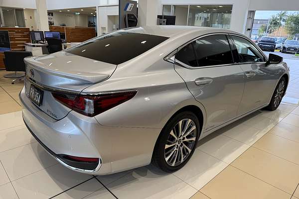 2019 Lexus ES ES300h Sports Luxury AXZH10R