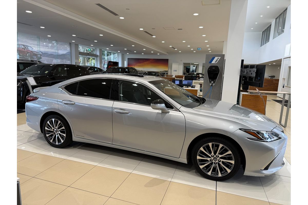 2019 Lexus ES ES300h Sports Luxury AXZH10R